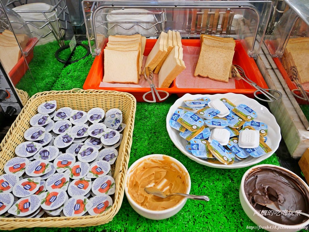 【嘉義親子飯店】雲登景觀飯店,阿里山下極具質感、擁有無敵美景的飯店,附兒童超跑與親子遊戲室。 - 第138張圖 P1004227