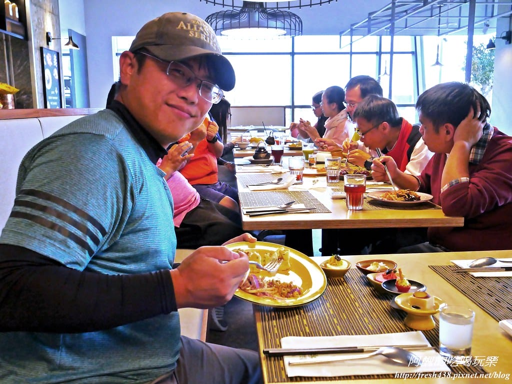 【桃園美食推薦】果然匯統領店,百道蔬食料哩,讓您吃巧又吃飽,原來素食那麼好吃啊!! - 第96張圖 P1560185