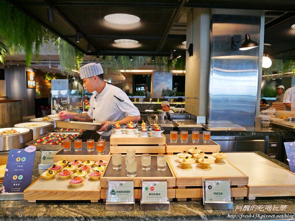 【桃園美食推薦】果然匯統領店,百道蔬食料哩,讓您吃巧又吃飽,原來素食那麼好吃啊!! - 第53張圖 P1560131