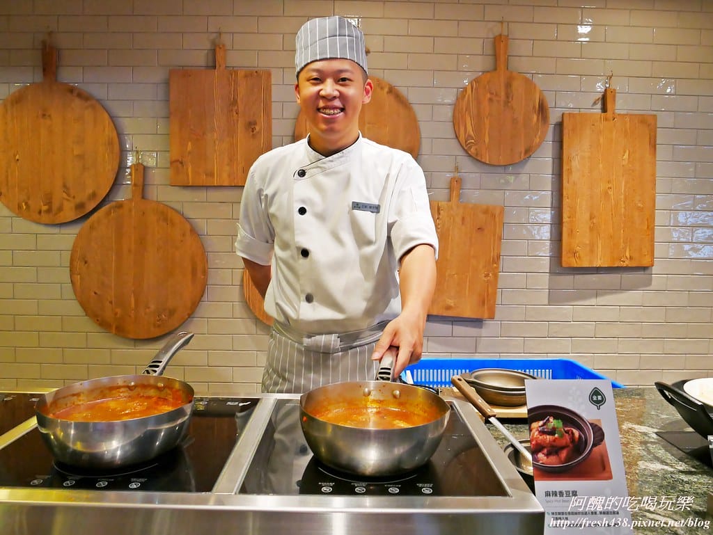 【桃園美食推薦】果然匯統領店,百道蔬食料哩,讓您吃巧又吃飽,原來素食那麼好吃啊!! - 第15張圖 P1560108