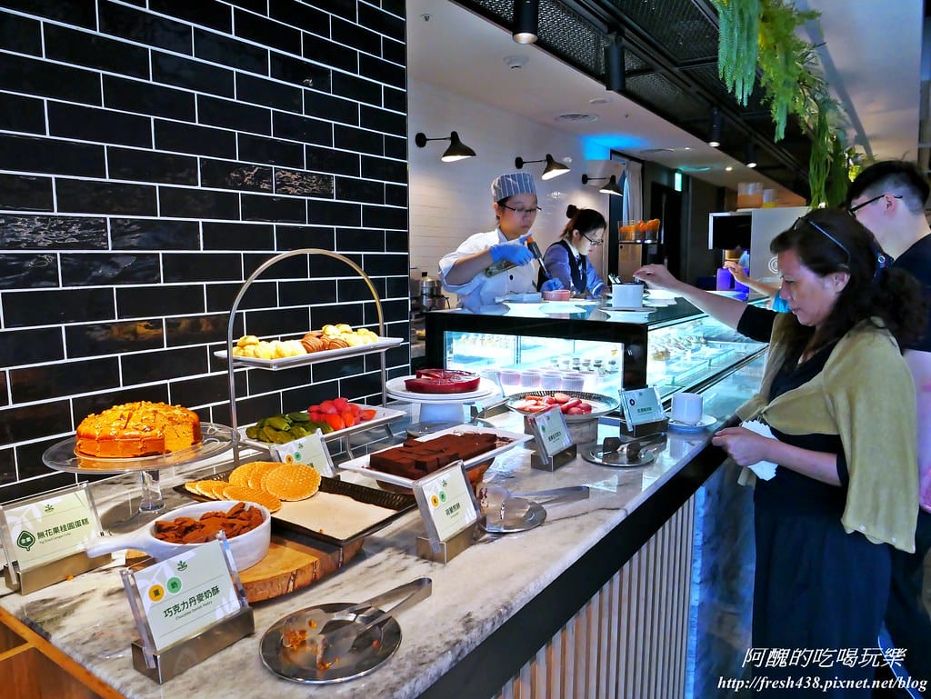 【桃園美食推薦】果然匯統領店,百道蔬食料哩,讓您吃巧又吃飽,原來素食那麼好吃啊!! - 第35張圖 P1560119