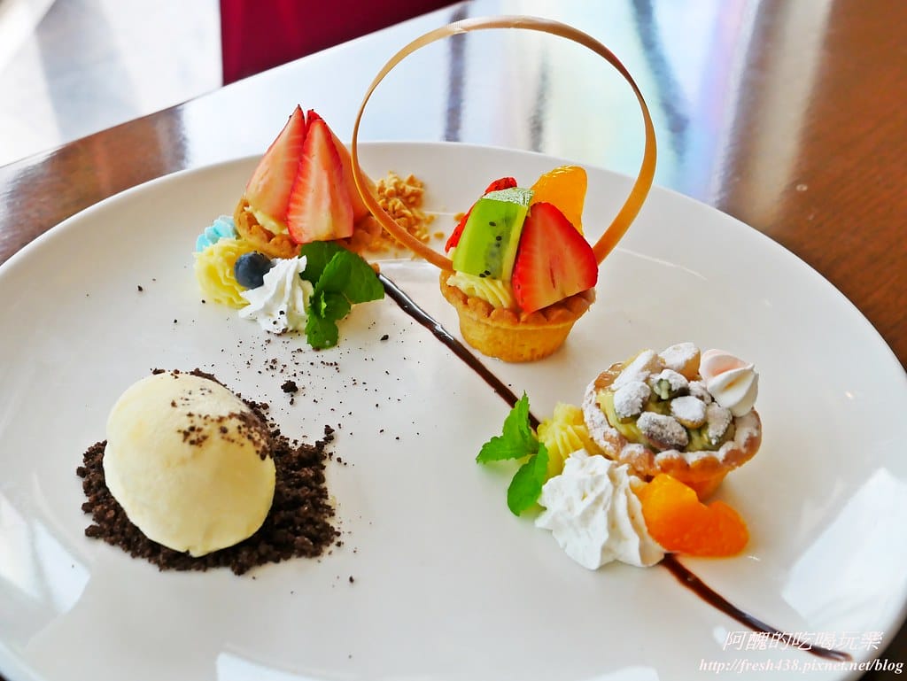 【新北美食】海灣假日酒店Café餐廳-Sweets Afternoon Tea 夢幻法式下午茶,好看好吃超浪漫。 - 第12張圖 P1560945