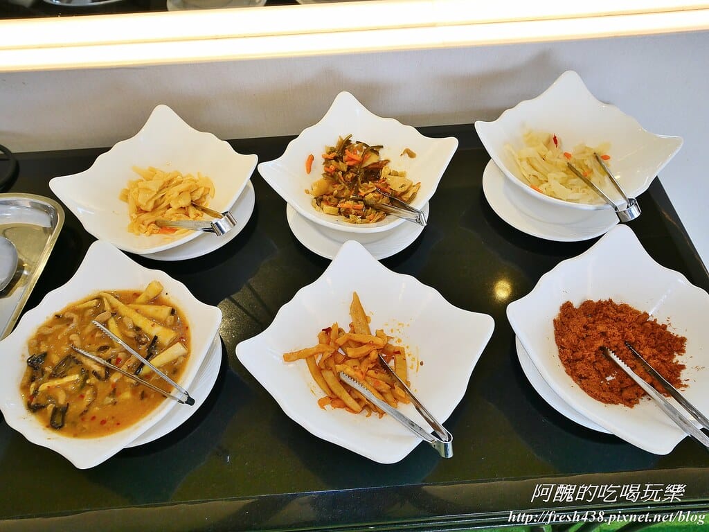 【新北住宿】深坑海灣假日酒店,行政套房超級讚、自助早餐超優質,還有健身房、娛樂廳與商務中心可使用。 - 第128張圖 85