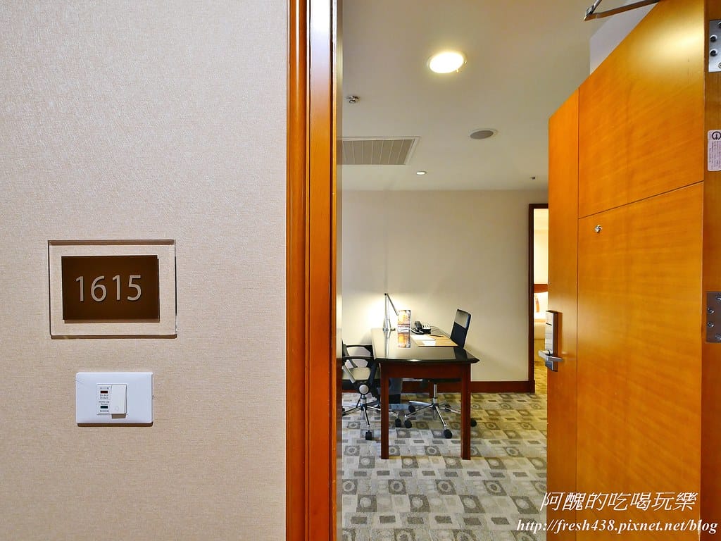 【新北住宿】深坑海灣假日酒店,行政套房超級讚、自助早餐超優質,還有健身房、娛樂廳與商務中心可使用。 - 第30張圖 19
