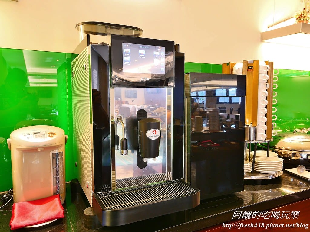 【新北住宿】深坑海灣假日酒店,行政套房超級讚、自助早餐超優質,還有健身房、娛樂廳與商務中心可使用。 - 第123張圖 81