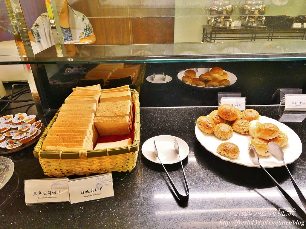 【新北住宿】深坑海灣假日酒店,行政套房超級讚、自助早餐超優質,還有健身房、娛樂廳與商務中心可使用。 - 第97張圖 97-3