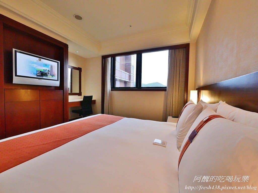 【新北住宿】深坑海灣假日酒店,行政套房超級讚、自助早餐超優質,還有健身房、娛樂廳與商務中心可使用。 - 第46張圖 28-1