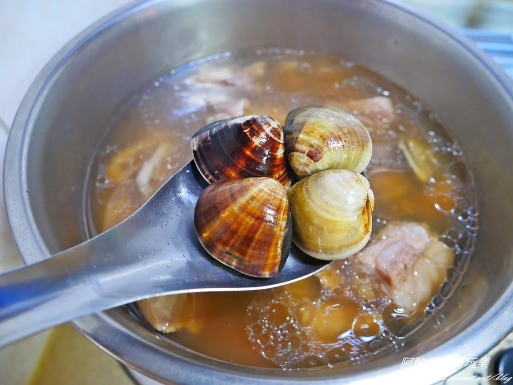 海鮮肉骨茶,肉骨茶也可以作海味料理,鮮度破表、香濃可口哦! - 第9張圖 P1570502