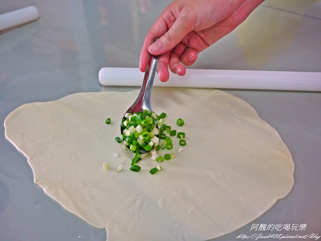 【宜蘭景點】農夫青蔥體驗農場,拔三星蔥、洗蔥、自製蔥油餅、彩繪活動,夏季開放捉泥鰍,還有可愛動物能餵食。 - 第15張圖 P1570955
