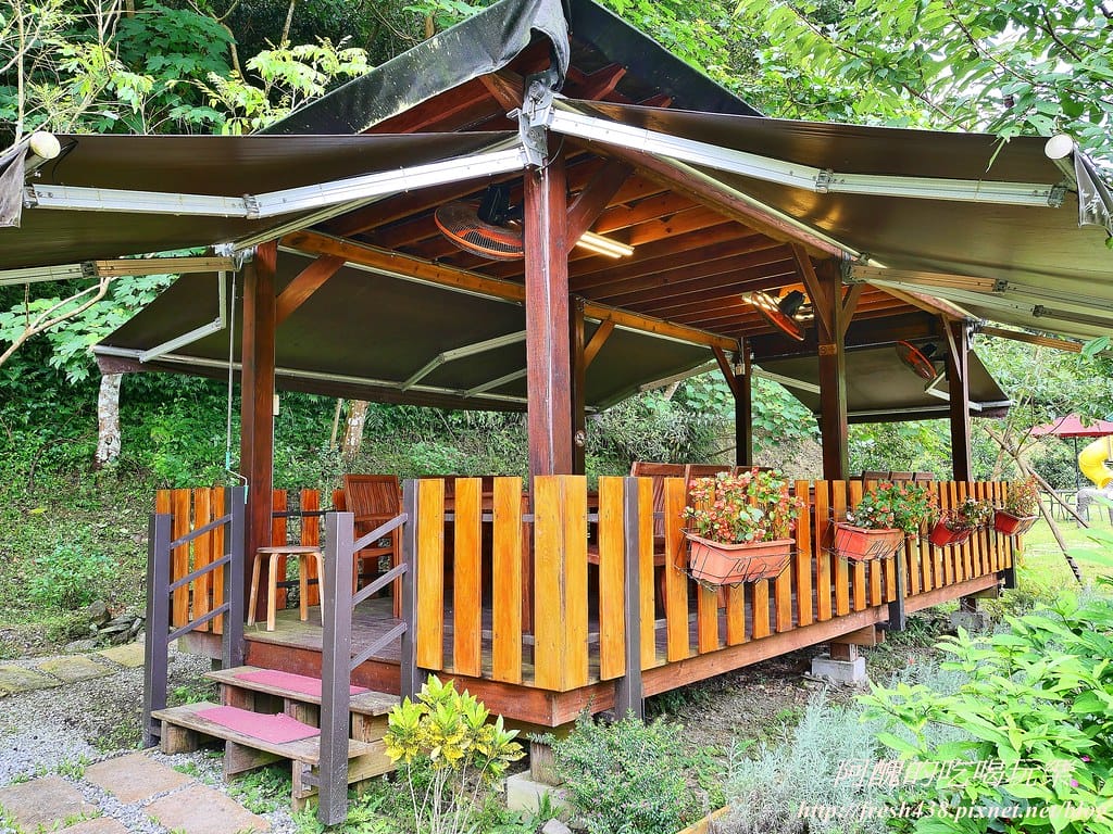 【宜蘭親子咖啡廳推薦】幾度咖啡莊園,戲水、玩沙、盪鞦韆,餐點獨特、環境清幽,快來山上深呼吸! - 第14張圖 142-2