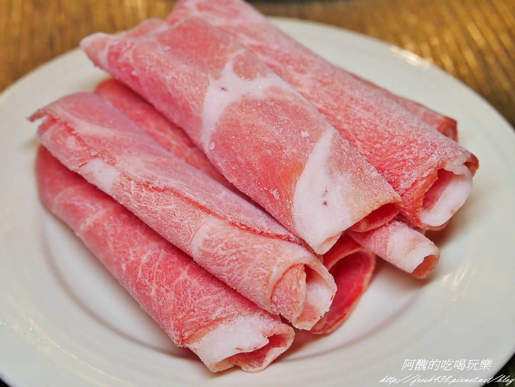 【台北美食】瓦法奇朵,台北車站必吃美食,川菜、火鍋、下午茶,繽紛莓果爆漿蛋糕只要一元!(送雙人下午茶) - 第20張圖 11