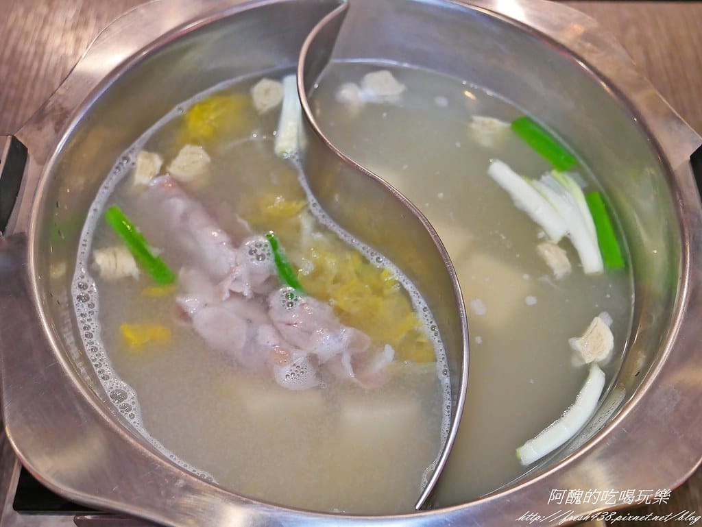 【台北美食】瓦法奇朵,台北車站必吃美食,川菜、火鍋、下午茶,繽紛莓果爆漿蛋糕只要一元!(送雙人下午茶) - 第15張圖 7