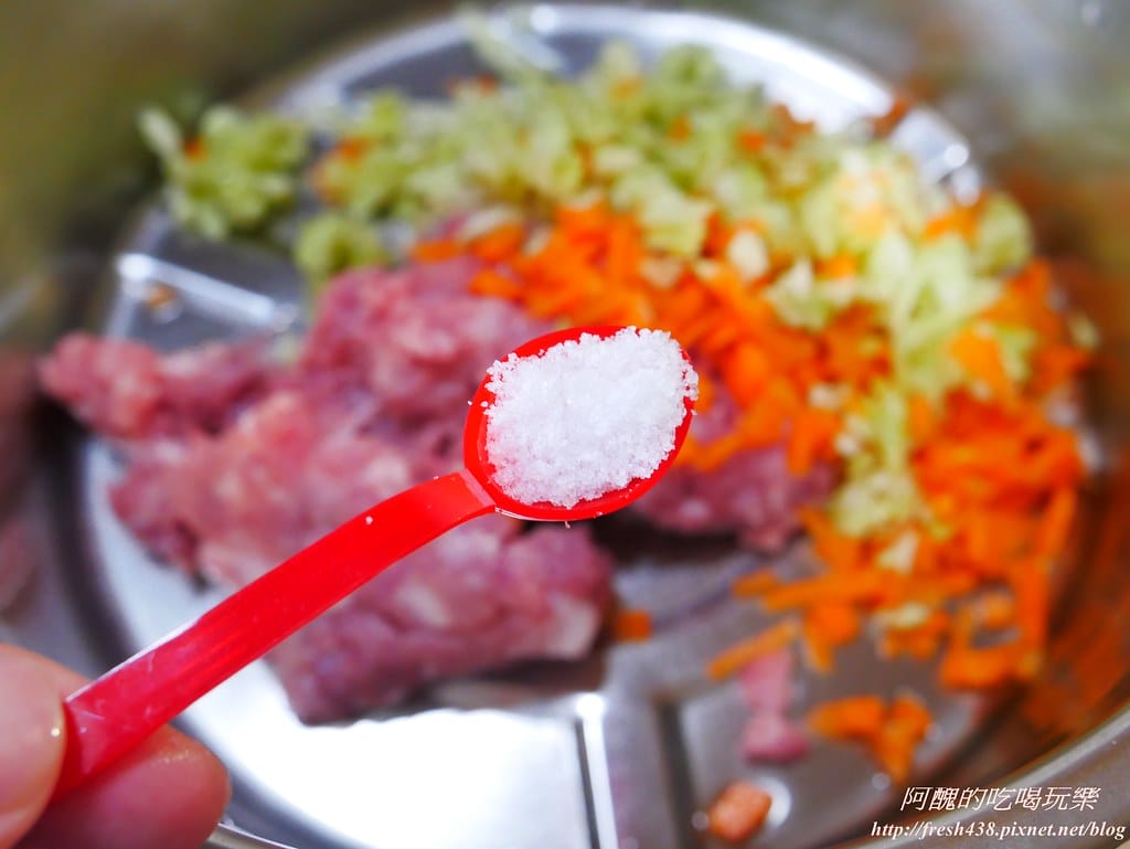 【電鍋食譜】珍珠丸子,蔬食與肉類這樣調配,當正餐或點心都超營養,白米製作更好消化,更適合寶寶食用哦! - 第6張圖 P1600032