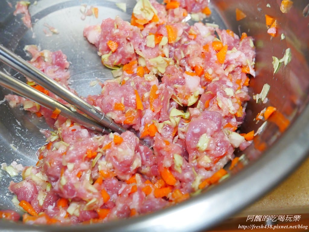 【電鍋食譜】珍珠丸子,蔬食與肉類這樣調配,當正餐或點心都超營養,白米製作更好消化,更適合寶寶食用哦! - 第7張圖 P1600034