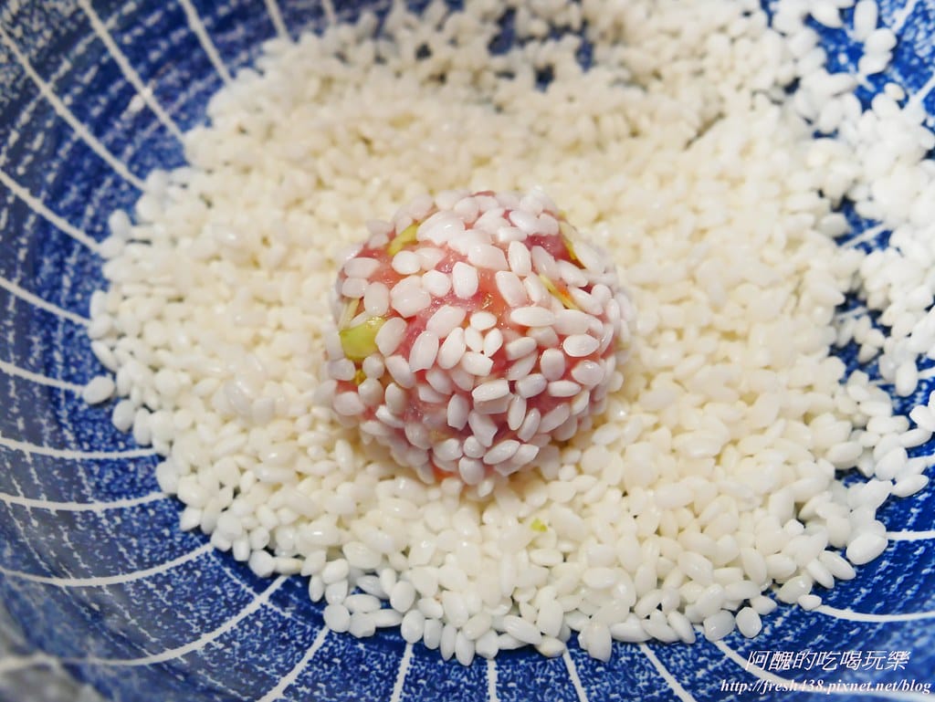 【電鍋食譜】珍珠丸子,蔬食與肉類這樣調配,當正餐或點心都超營養,白米製作更好消化,更適合寶寶食用哦! - 第10張圖 P1600037