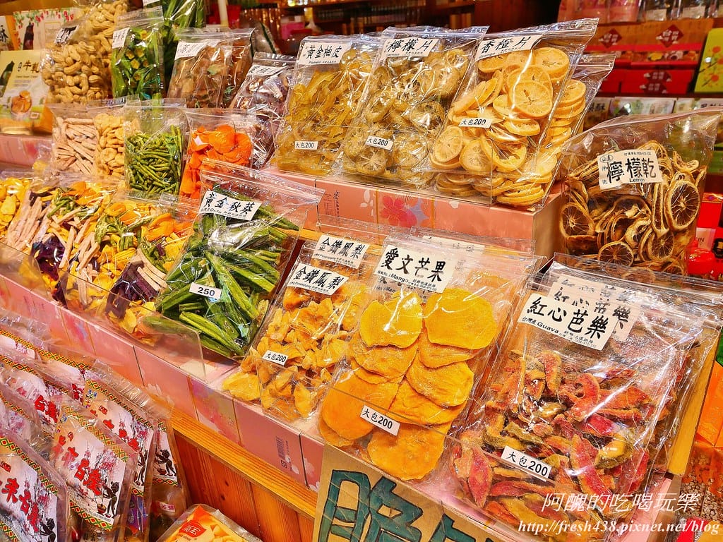 【新北美食】烏來景麗特產行,小米麻糬、新鮮果乾、香純小米酒、溫泉皮蛋,烏來老街一日遊,泡湯、賞景、吃美食,特產帶回家!(文末抽獎) - 第26張圖 24-1
