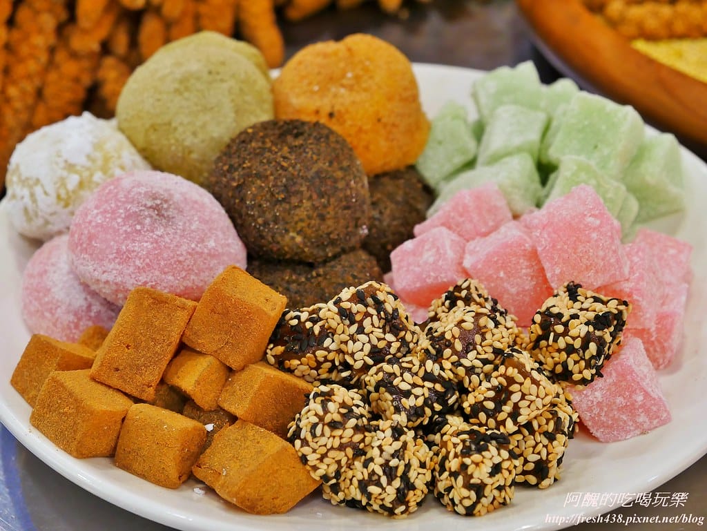 【新北美食】烏來景麗特產行,小米麻糬、新鮮果乾、香純小米酒、溫泉皮蛋,烏來老街一日遊,泡湯、賞景、吃美食,特產帶回家!(文末抽獎) - 第47張圖 32
