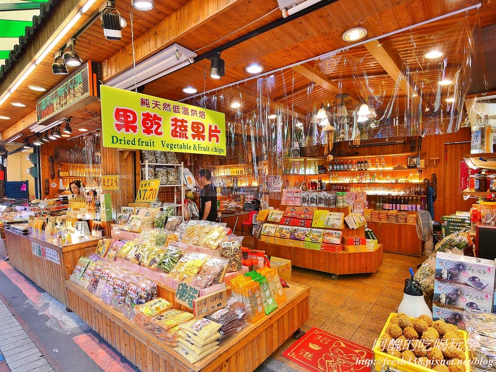【新北美食】烏來景麗特產行,小米麻糬、新鮮果乾、香純小米酒、溫泉皮蛋,烏來老街一日遊,泡湯、賞景、吃美食,特產帶回家!(文末抽獎) - 第25張圖 12
