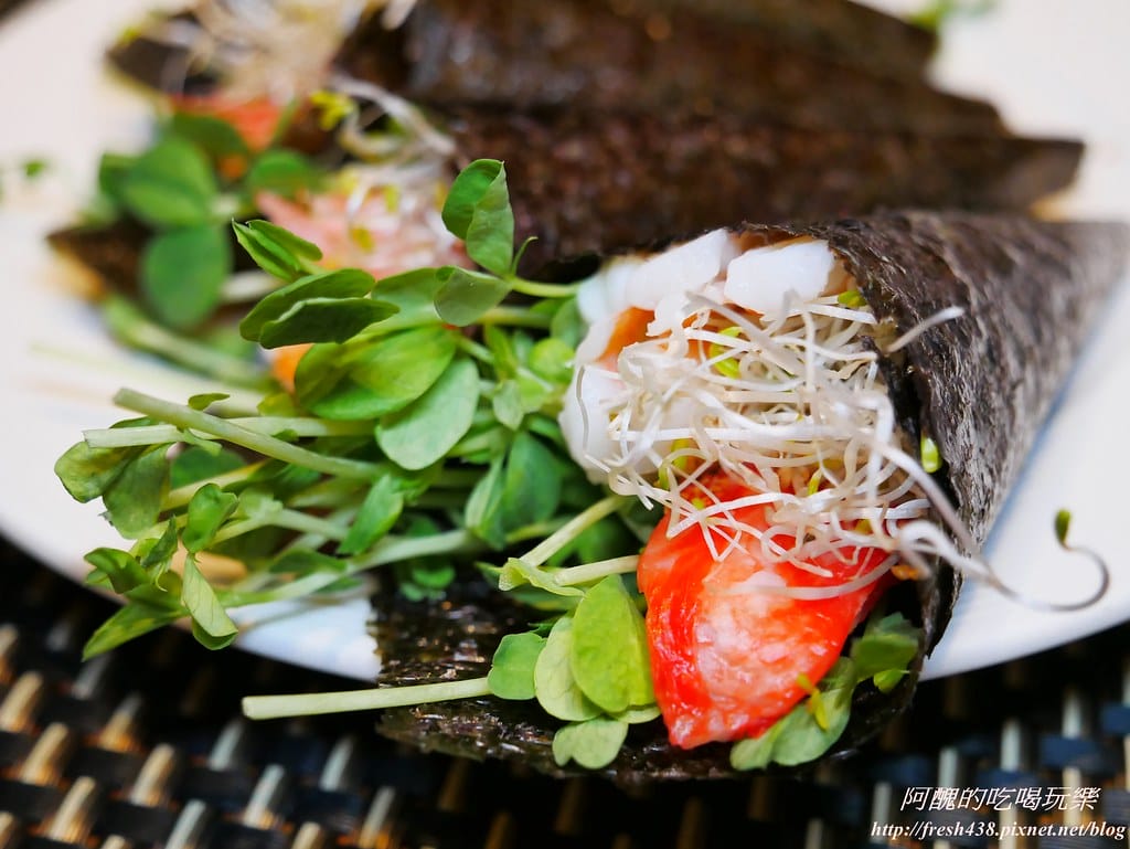 【新北美食】麗京棧酒店-彩京苑自助百匯,挪威鮭魚月,讓您大啖鮭魚,更有超大隻螯蝦,各式豐富百匯讓您吃飽又吃巧! - 第52張圖 P1620007
