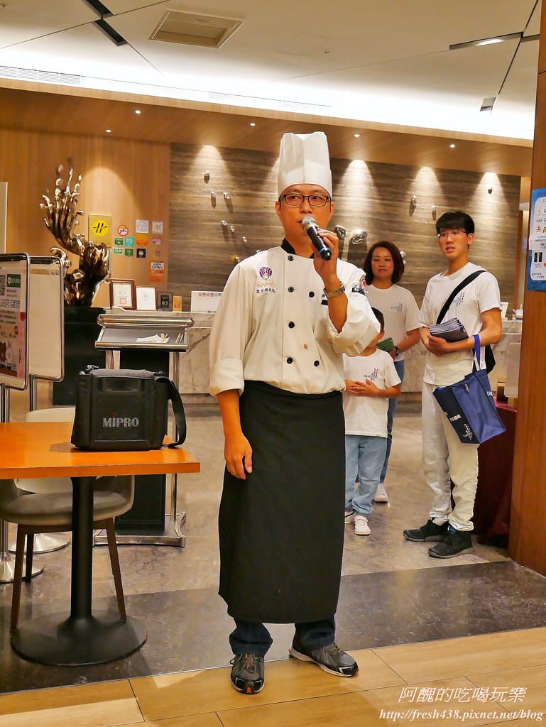 【新北美食】麗京棧酒店-彩京苑自助百匯,挪威鮭魚月,讓您大啖鮭魚,更有超大隻螯蝦,各式豐富百匯讓您吃飽又吃巧! - 第73張圖 52