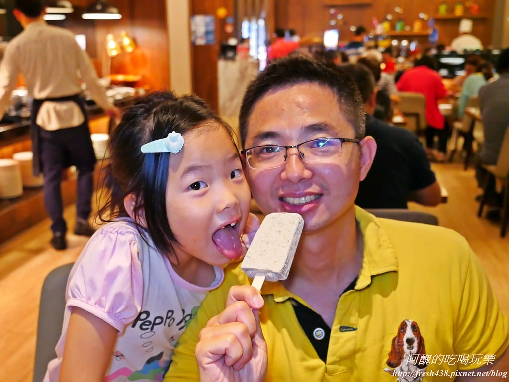 【新北美食】麗京棧酒店-彩京苑自助百匯,挪威鮭魚月,讓您大啖鮭魚,更有超大隻螯蝦,各式豐富百匯讓您吃飽又吃巧! - 第57張圖 P1620041