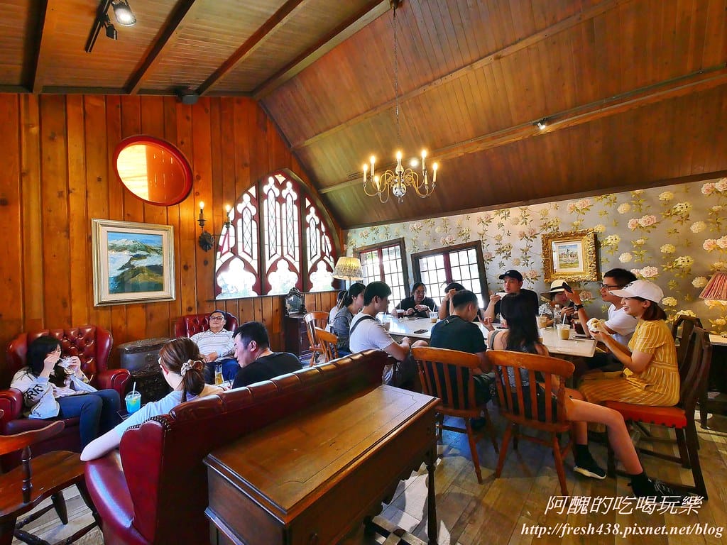 【花蓮免費景點】Mr. Sam山姆先生咖啡館,走入童話世界的場景,大人小孩準備瘋狂拍照吧! - 第14張圖 13