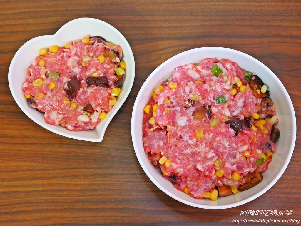 【電鍋食譜】香菇玉米蒸肉,零廚藝、超美味,新手也能輕鬆料理。 - 第7張圖 P1630493