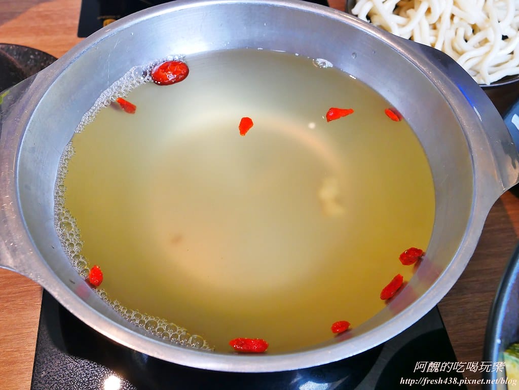 【花蓮美食】莫非鍋物,頂級食材、優質環境、完美湯頭,讓您嚐出不一樣的美味! - 第24張圖 17