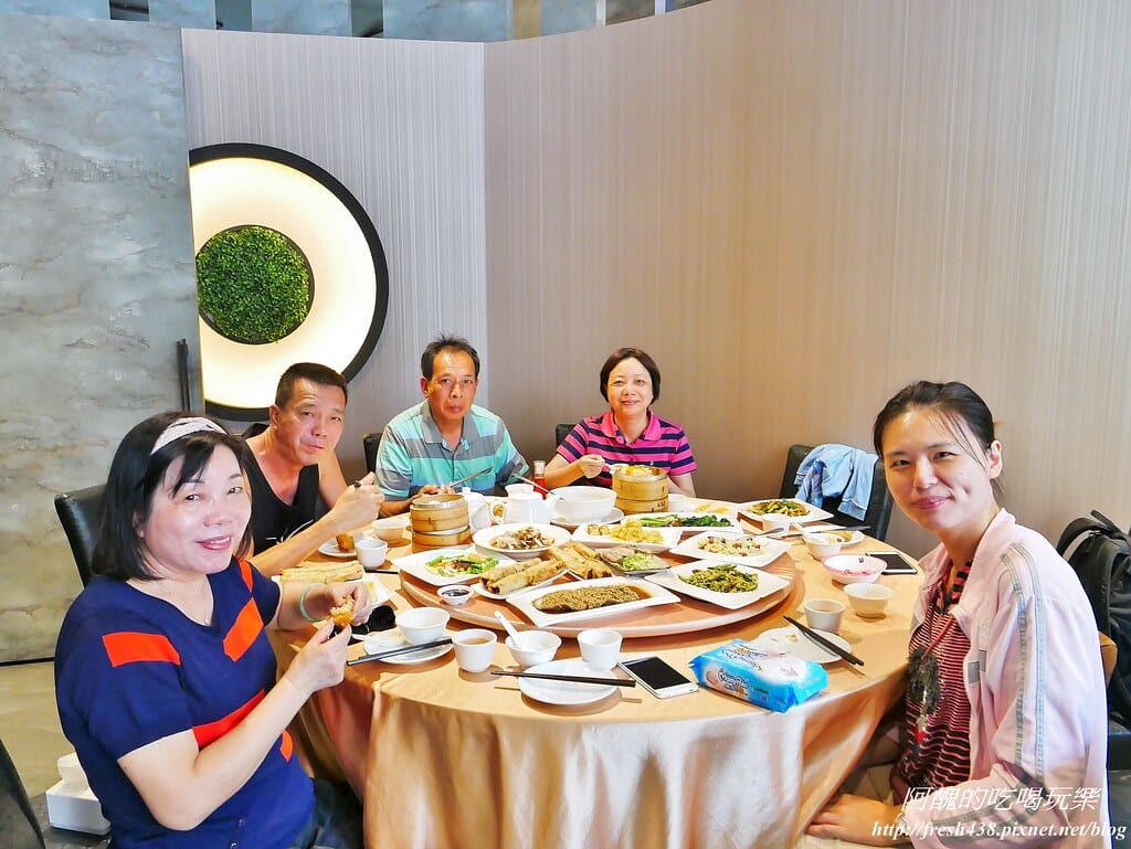【桃園美食】星上星港式飲茶(桃園總店),平價消費、奢華美味,完整交通/最新菜單/必點料理/營業資訊大公開。 - 第44張圖 41