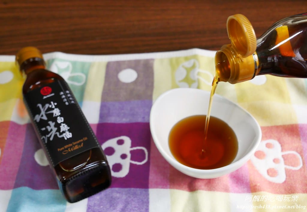 真老麻油,傳香一甲子,純小磨白麻油、純黑芝麻醬,翻轉您我的味蕾,守護眾人的健康。 - 第7張圖 P1640120