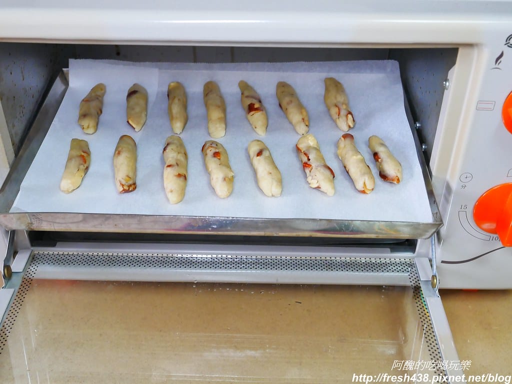 香蕉堅果棒,無糖、無蛋、無奶、不添加奶油,超簡單的香酥點心,瘦身朋友也能安心享用。 - 第11張圖 P1670755