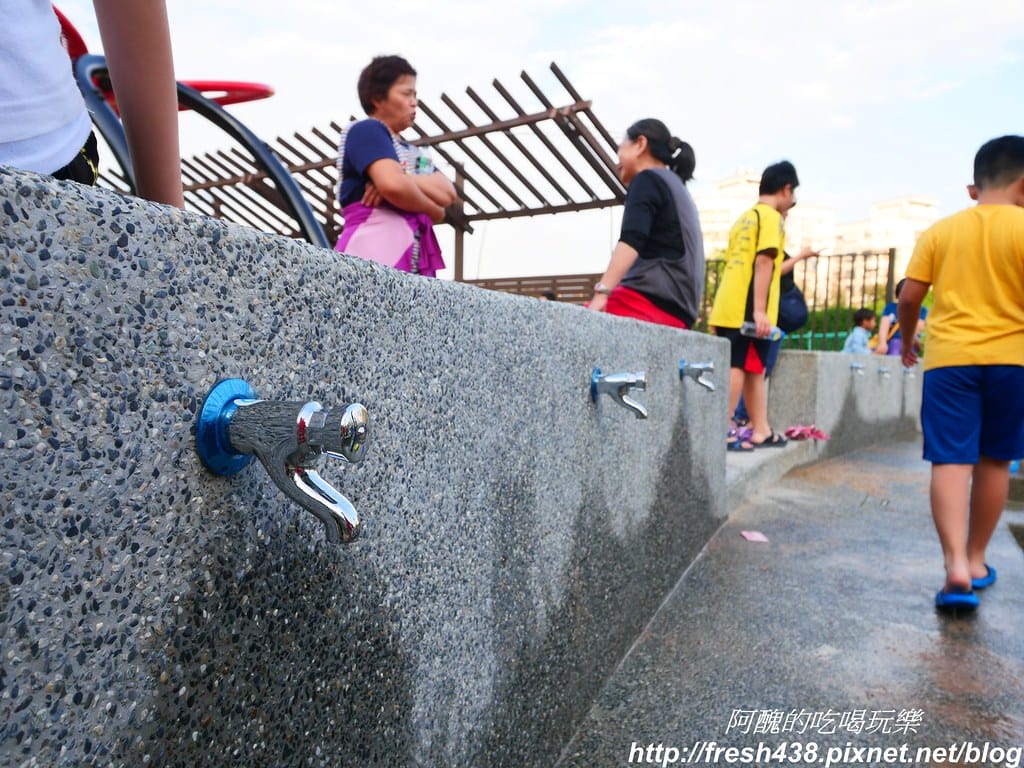 【新北免費景點】鶯歌永吉公園,特色遊戲場全新啟用,地址/停車場/設備內容/公廁位置全公開,孩子們的快樂天堂。 - 第49張圖 P1011933