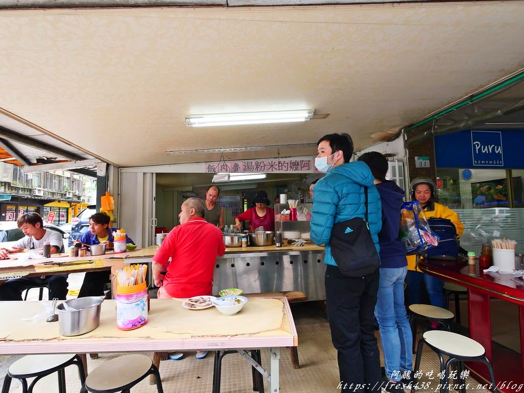【南港美食】阿嬤的米粉湯,古早味銅板美食,值得來嚐鮮! - 第3張圖 P1011770