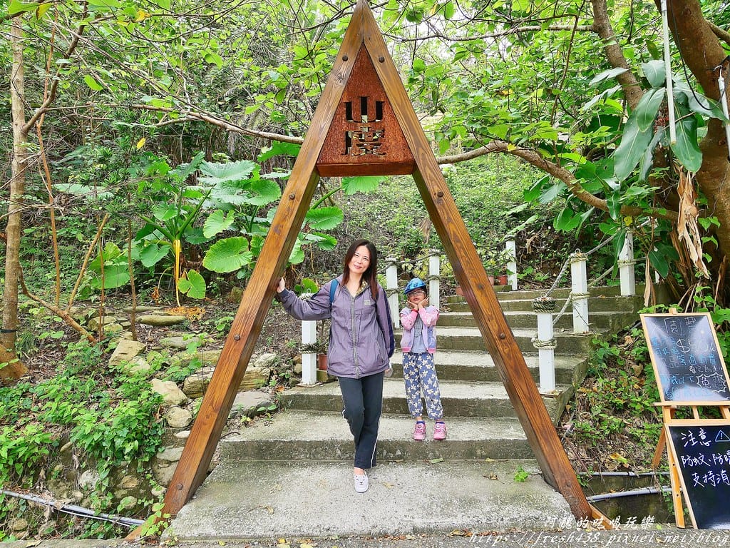 【花蓮咖啡廳推薦】山度空間,看海秘境,平日免費入園,水晶鞦韆超吸睛,放空好去處! - 第4張圖 1