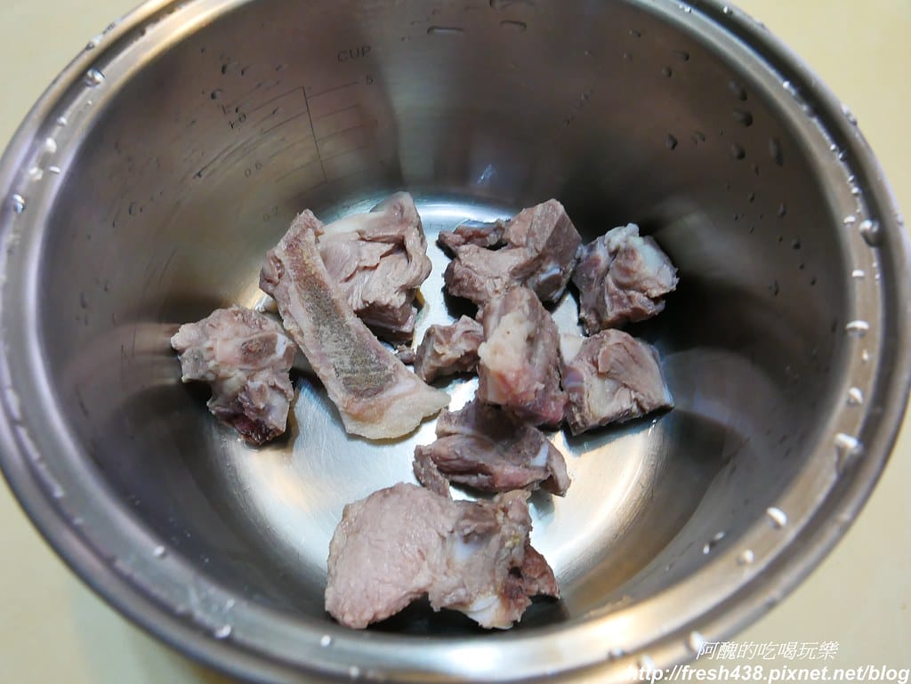 【電鍋食譜】大頭菜香菇排骨湯,預防感冒及腸病毒、排毒消腫超級讚,冬季吃正是時候! - 第5張圖 P1700341