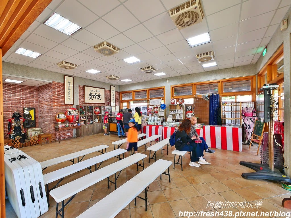 【花蓮景點】慶修院,三級國家古蹟,古色古香的日本佛寺與庭園造景,300元可穿浴衣,地址/停車場/門票/浴衣體驗資訊全公開,一旁還有超美味的慶修院馬告香腸。 - 第24張圖 22