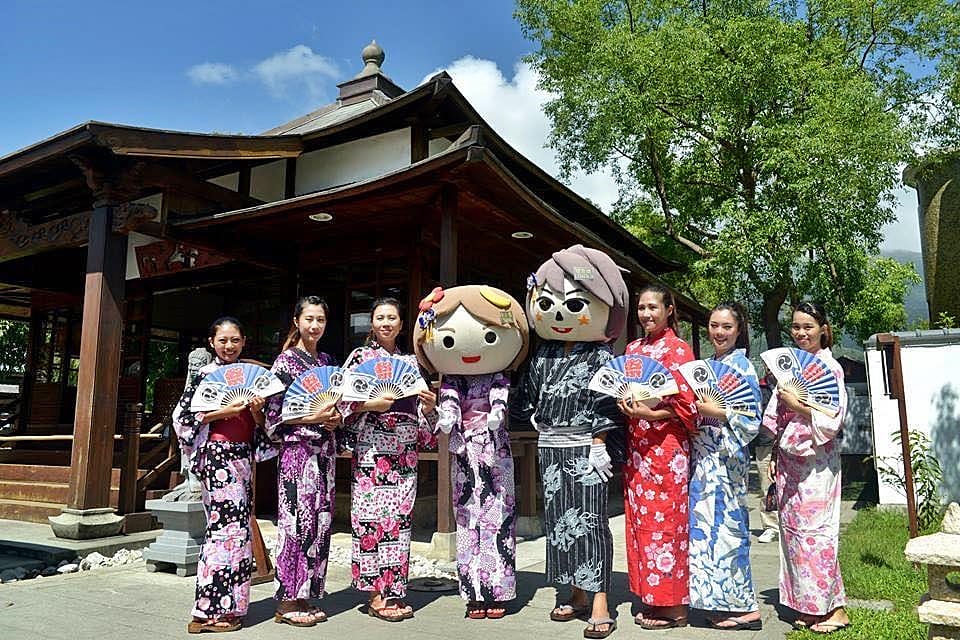 【花蓮景點】慶修院,三級國家古蹟,古色古香的日本佛寺與庭園造景,300元可穿浴衣,地址/停車場/門票/浴衣體驗資訊全公開,一旁還有超美味的慶修院馬告香腸。 - 第31張圖 78116665_426843727996651_1715909240855461888_n