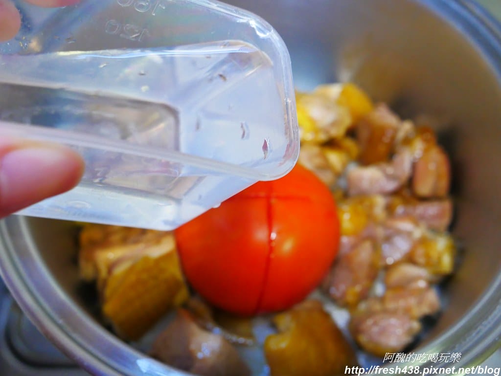 【預防感冒食譜】番茄雞肉風味飯,懶人健康料理,保證好吃人人會! - 第13張圖 P1700717