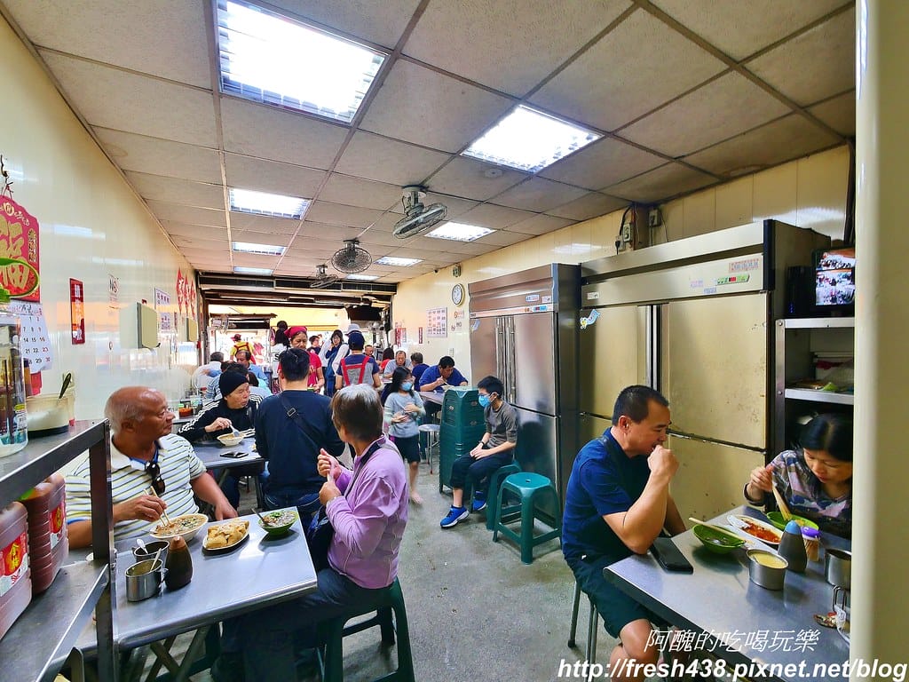 【台北美食】顏記蚵仔麵線,經營40年的老店,位於高速公路橋下隱藏版小吃,銅板美食錯過太可惜! - 第9張圖 3