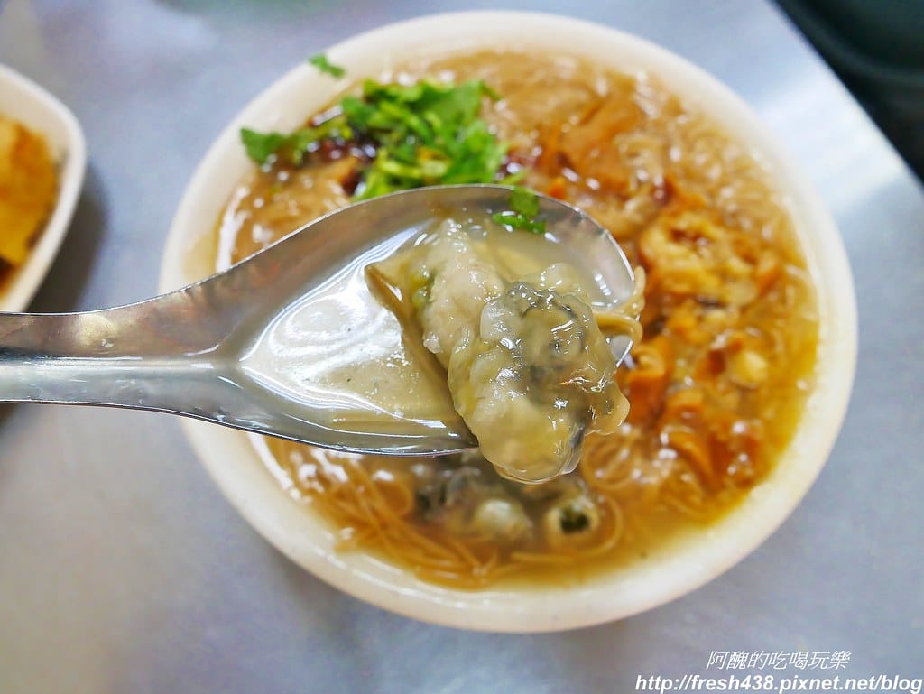 【台北美食】顏記蚵仔麵線,經營40年的老店,位於高速公路橋下隱藏版小吃,銅板美食錯過太可惜! - 第15張圖 6-2