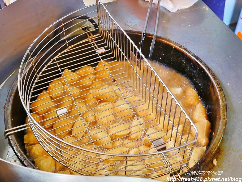 【台北美食】顏記蚵仔麵線,經營40年的老店,位於高速公路橋下隱藏版小吃,銅板美食錯過太可惜! - 第7張圖 2-4