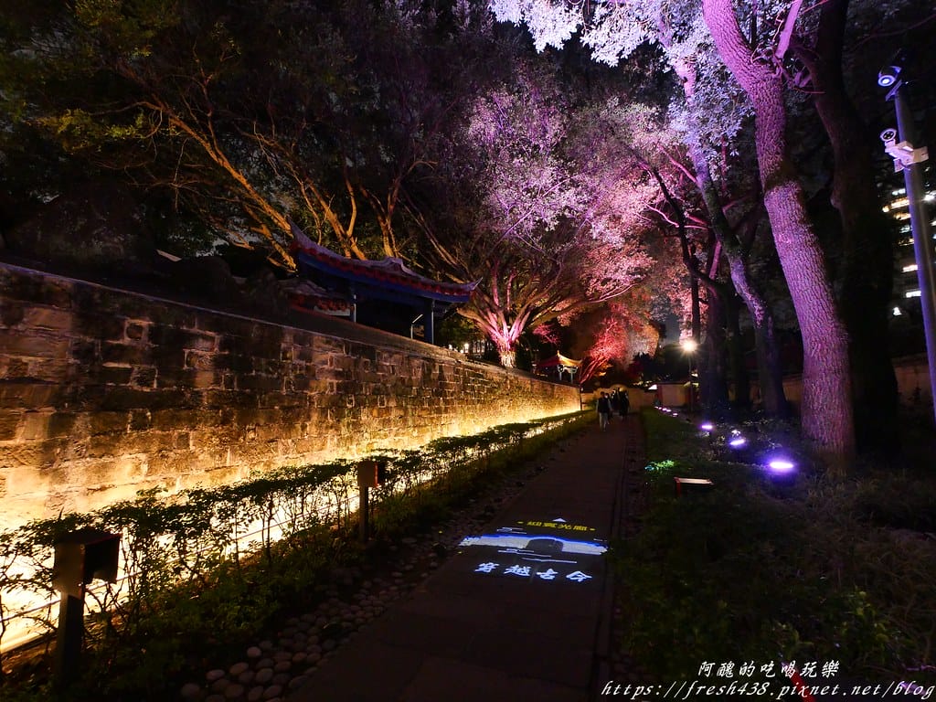 【板橋景點】林家花園「蝶舞光綴」夜間光雕秀,2019/12/12~2020/2/15浪漫登場,新北市民免費入園。 - 第8張圖 P1013759