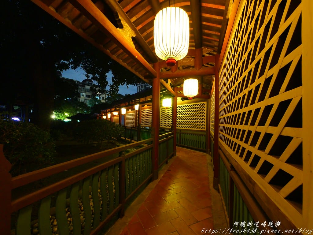 【板橋景點】林家花園「蝶舞光綴」夜間光雕秀,2019/12/12~2020/2/15浪漫登場,新北市民免費入園。 - 第29張圖 P1013801