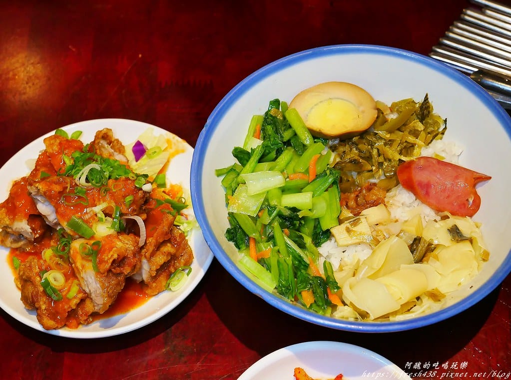 【鶯歌美食】厚道飲食店(鶯歌旗艦店),鶯歌老街上的超人氣餐飲店,銷魂的古早味排骨飯與雞腿飯。 - 第18張圖 16