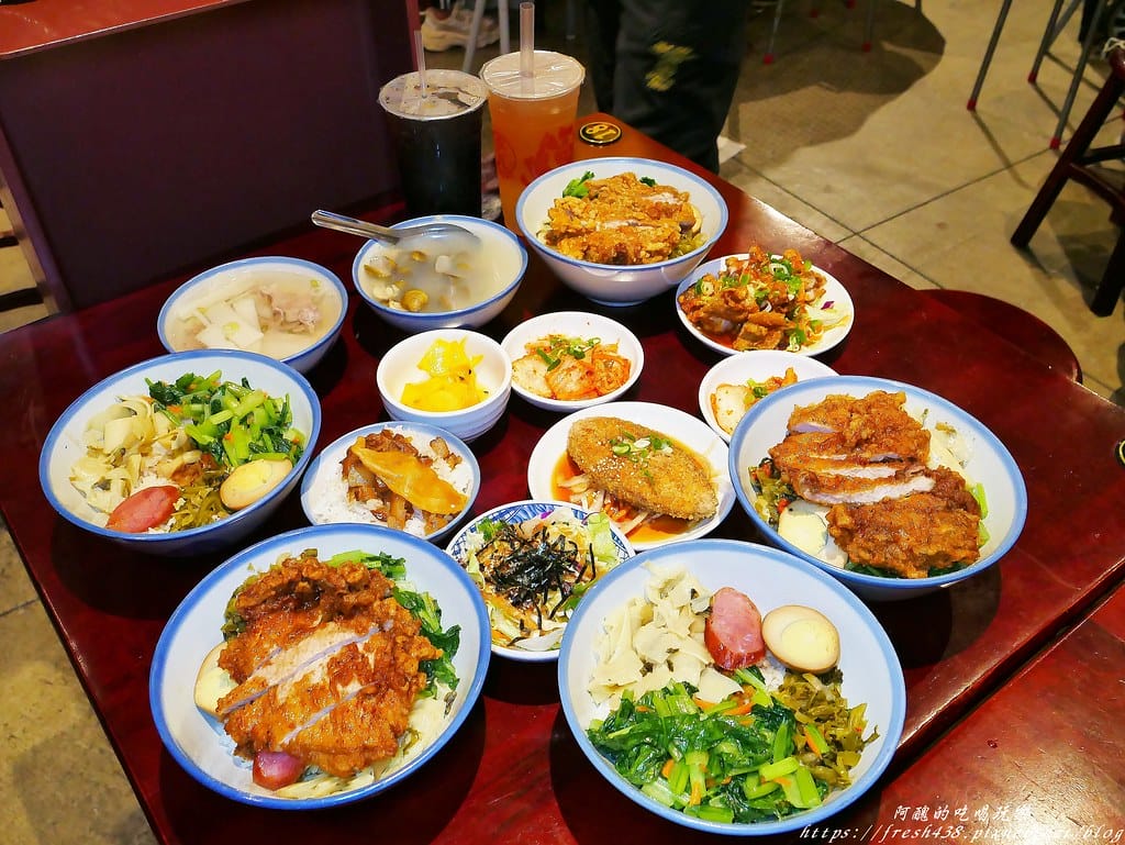 【鶯歌美食】厚道飲食店(鶯歌旗艦店),鶯歌老街上的超人氣餐飲店,銷魂的古早味排骨飯與雞腿飯。 - 第27張圖 21