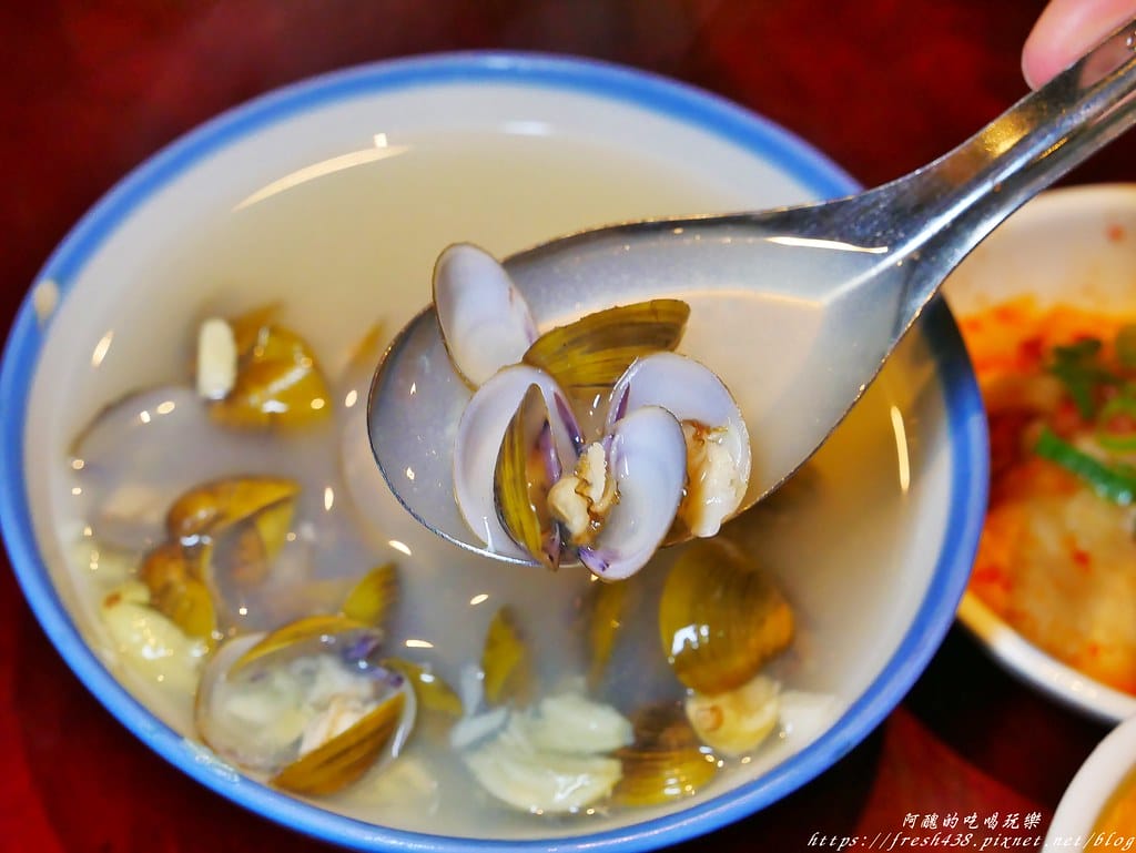 【鶯歌美食】厚道飲食店(鶯歌旗艦店),鶯歌老街上的超人氣餐飲店,銷魂的古早味排骨飯與雞腿飯。 - 第17張圖 15-2
