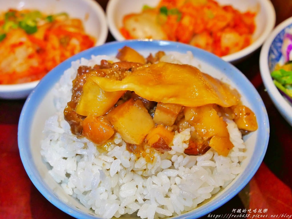 【鶯歌美食】厚道飲食店(鶯歌旗艦店),鶯歌老街上的超人氣餐飲店,銷魂的古早味排骨飯與雞腿飯。 - 第10張圖 10
