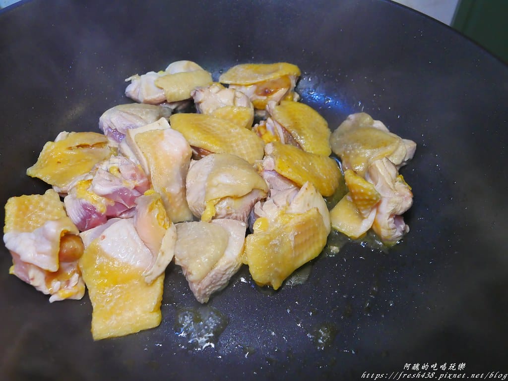 【減醣食譜】番茄燒雞,超級開胃的雞肉料理,拍胸脯掛保證,全家一定讚美啦! - 第4張圖 P1710515