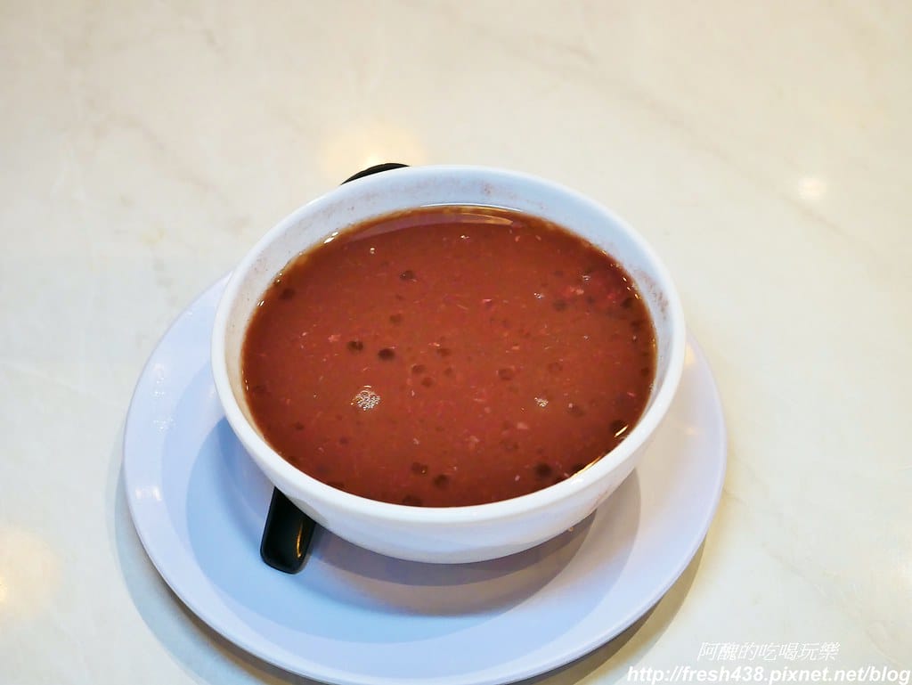 【馬來西亞旅遊】吉隆坡雙子星塔、馬來西亞換匯、SURIA KLCC必吃銅板美食推薦:Rotiboy咖啡麵包、紅豆湯、Auntie Anne’s蝴蝶麵包。 - 第38張圖 20