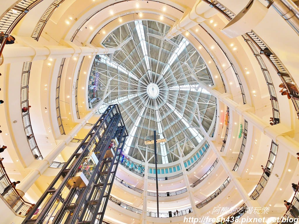 【馬來西亞旅遊】吉隆坡雙子星塔、馬來西亞換匯、SURIA KLCC必吃銅板美食推薦:Rotiboy咖啡麵包、紅豆湯、Auntie Anne’s蝴蝶麵包。 - 第10張圖 3